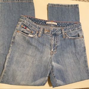Tommy Hilfiger Medium Wash Relaxed Fit Jeans